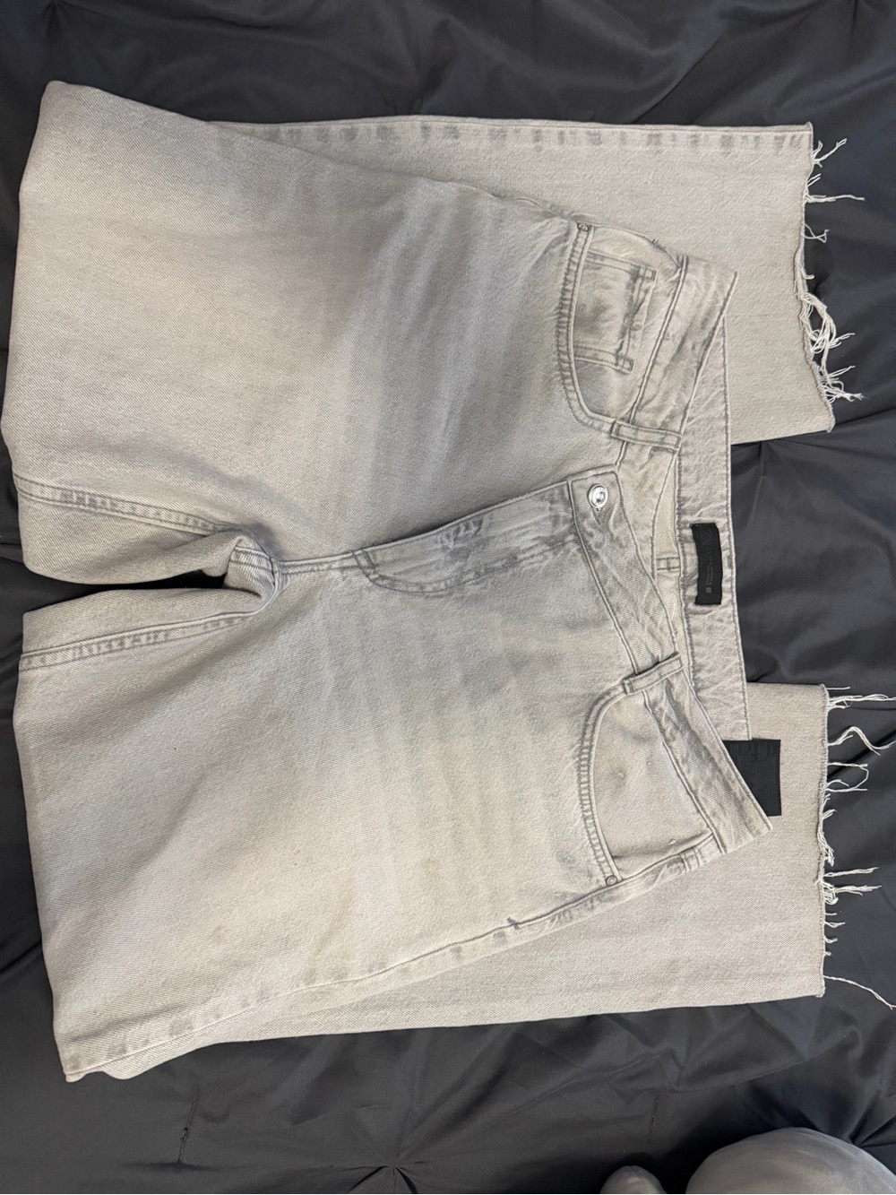 Zara Women’s Light Gray Denim Jeans - Classic Straight Fit